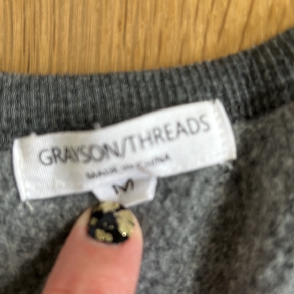 Sweatshirt - Picture 3 of 4